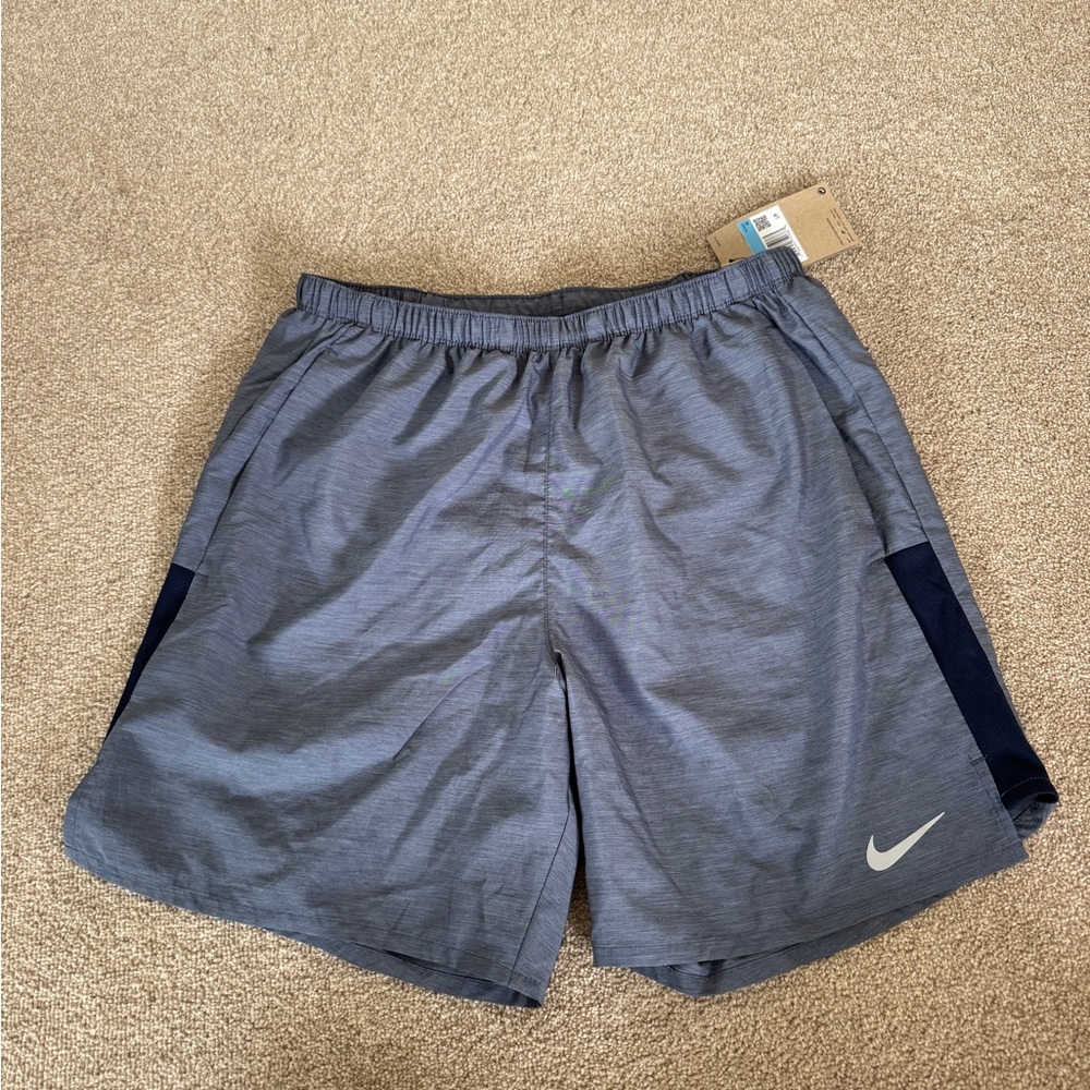 Nike Challenger 7” Brief Lined Shorts